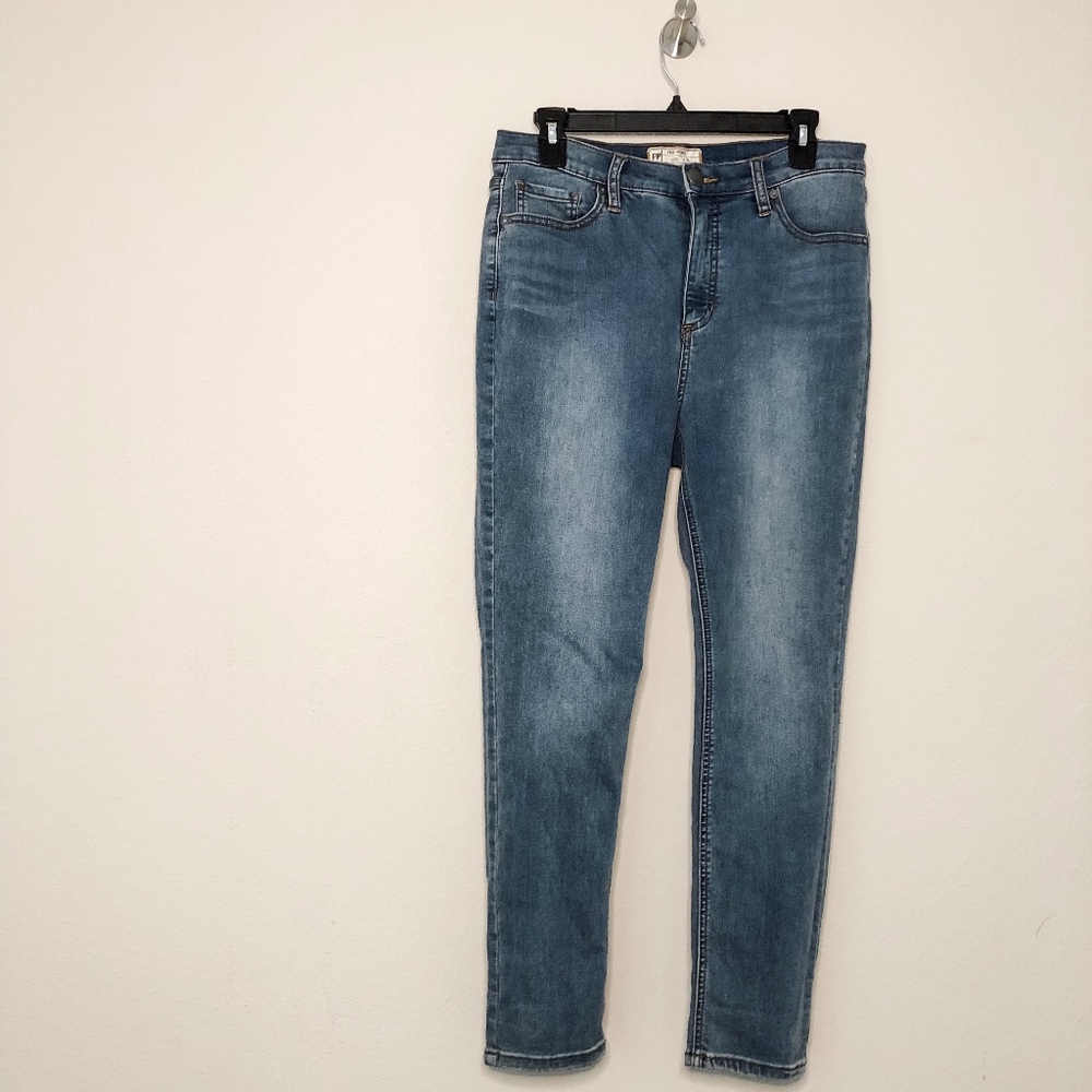 Free People 61855-16515125 skinny Jean size 30